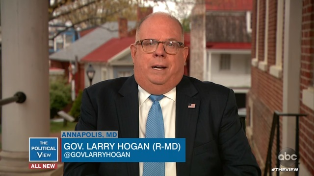 [서울=뉴시스] 래리 호건(63·공화당) 미국 메릴랜드 주지사가 도널드 트럼프 대통령의 '이민 중단' 지시에 반기를 들었다. 그는 "내 아내는 한국에서 온 이민 1세대"라며 이민자인 아내의 노력으로 한국산 신종 코로나바이러스 감염증(코로나19) 진단키트를 구매할 수 있었다고 말했다. 2020.4.22. (사진=ABC뉴스 홈페이지 캡처)