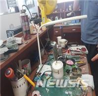 [부산=뉴시스] 허상천 기자 =부산시는 치과기공소의 노후 작업환경 개선과 함께 ‘2020년도 치과기공소 스마트 환경개선 시범사업’을 추진한다고 23일 밝혔다. 2020.04.13. (사진 = 부산시 제공) photo@newsis.com