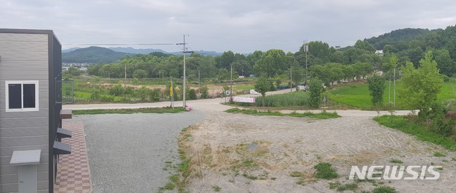[청주=뉴시스] 임선우 기자 = '나눔 숲' 조성 예정지인 충북 청주시 상당구 상당구 남일면 예심하우스 공터. (사진=청주시 제공) 2020.04.24. photo@newsis.com