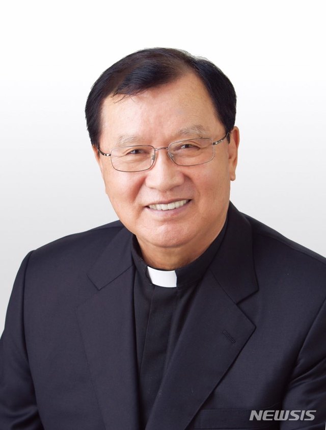 [서울=뉴시스]김병상 몬시뇰(사진=천주교 인천교구 제공)2020.04.25 photo@newsis.com 