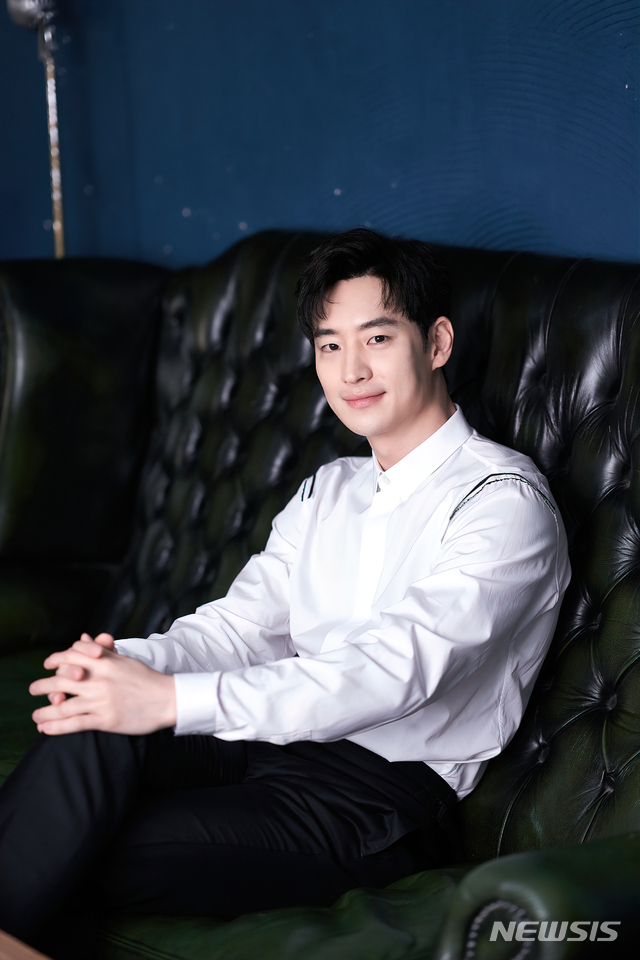 [서울=뉴시스] 배우 이제훈. (사진=넷플릭스 제공) 2020.04.28. photo@newsis.com