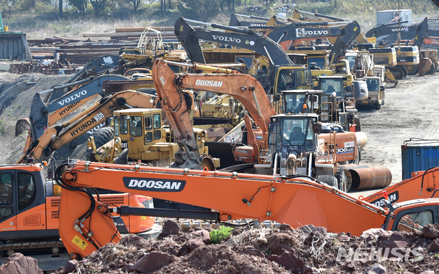 짙어가는 건설업 불황…신규 등록 8년來 최저, 폐업은 급증