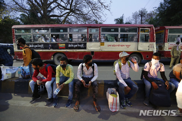 인도 코로나19 신규 확진자 2293명…발병후 일일 최다