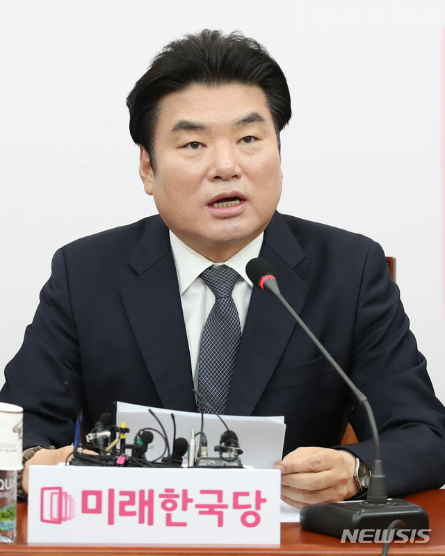 [서울=뉴시스] 김진아 기자 = 원유철 미래한국당 대표. 2020.05.04. bluesoda@newsis.com