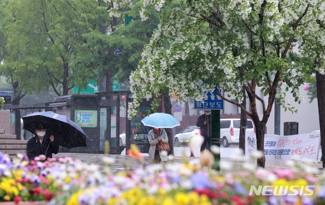 일요일 오전까지 비…낮엔 맑고 기온 상승