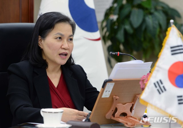 [서울=뉴시스]유명희 산업통상자원부 통상교섭본부장. (사진=산업통상자원부 제공) 2020.05.15. photo@newsis.com