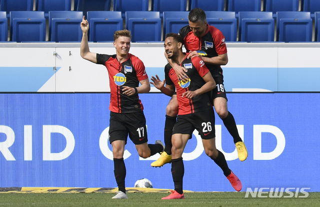 [진스하임=AP/뉴시스]헤르타 베를린 선수들. 2020.05.16.