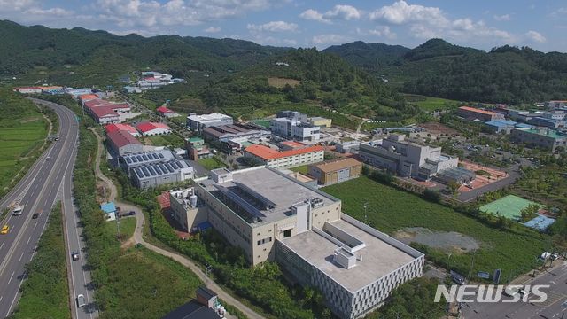 [진주=뉴시스] 진주시 문산읍 소재 실크산업전문농공단지.