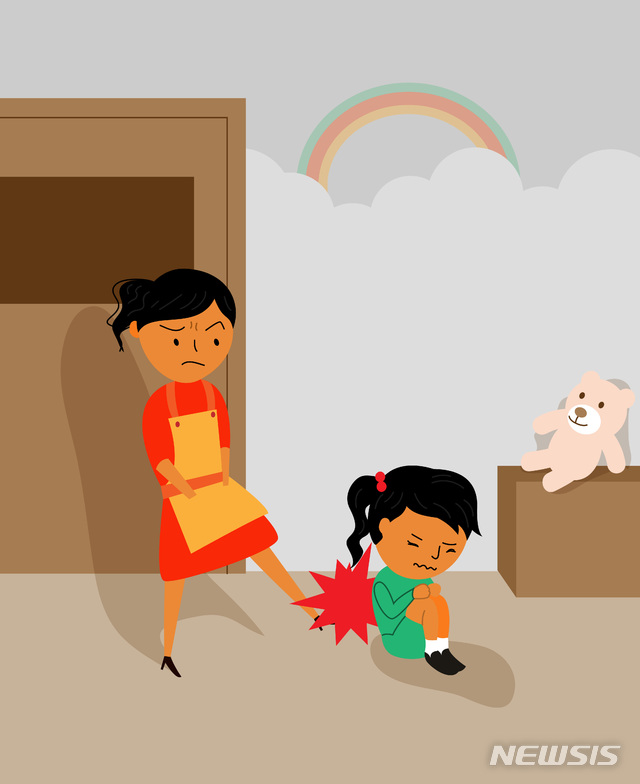 10대 딸을 개똥 투성이 방에 방치한 40대 엄마, 징역형