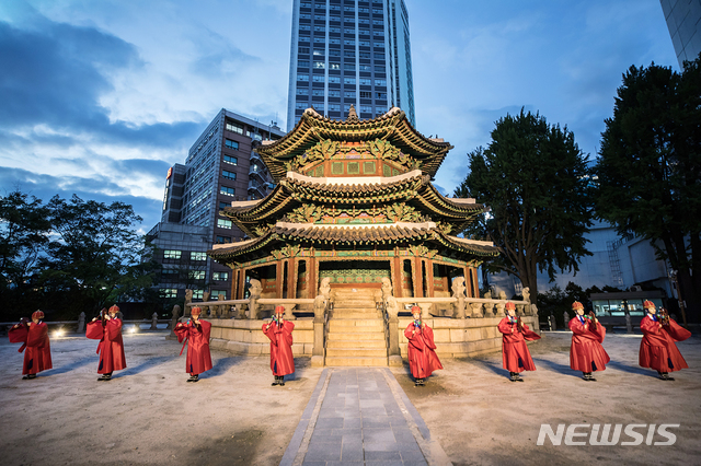 [서울=뉴시스] 문화재청은 26일 오후 서울 환구단에서 한국문화재재단과 함께 문화유산에 대한 국민적인 관심과 방문을 촉진하기 위해 선포식을 열고 '문화유산 방문 캠페인'을 시작한다.(사진=문화재청 제공) 2020.5.26 photo@newsis.com