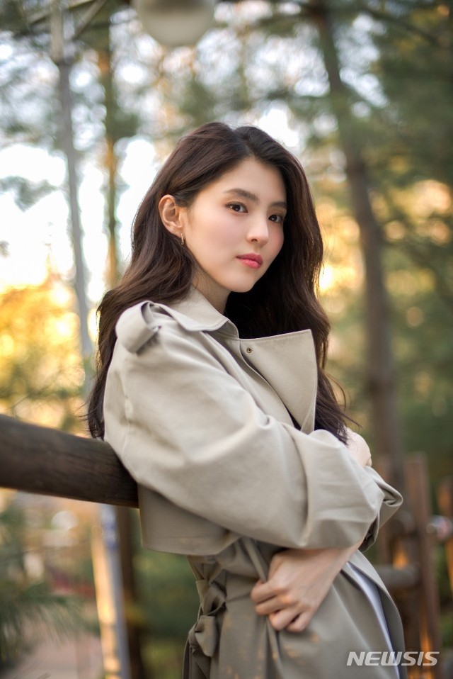 [서울=뉴시스] 탤런트 한소희 (사진=나인아토엔터테인먼트 제공) 2020.05.26. photo@newsis.com