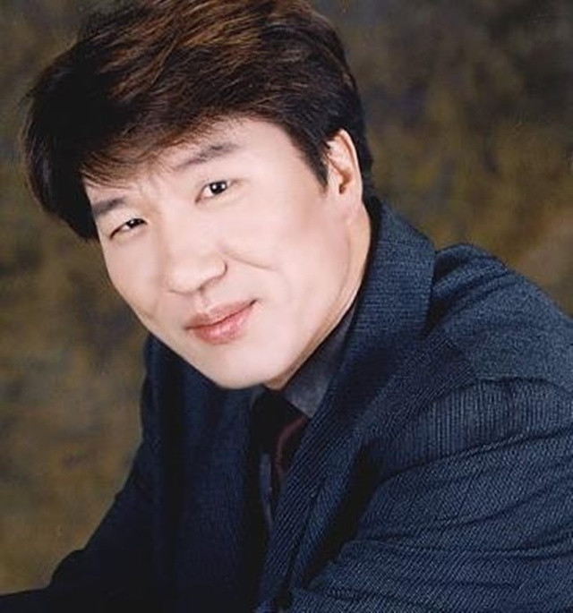 [서울=뉴시스] 김영민(사진=한국성우협회 제공) 2020.05.27. photo@newsis.com