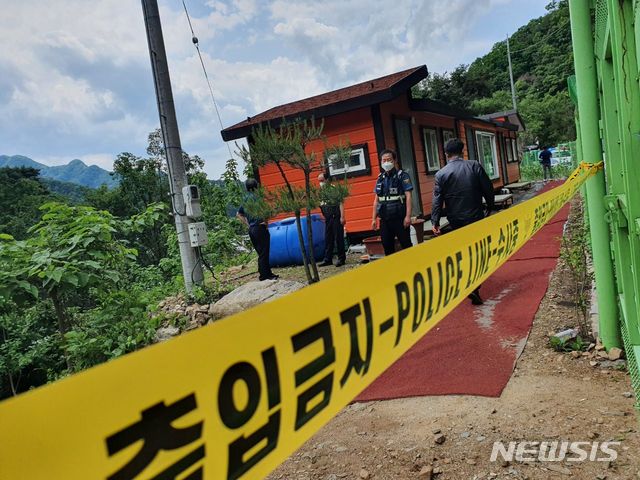 28일 춘천시 북산면 추전리 사망사고 발생 황토방 모습.