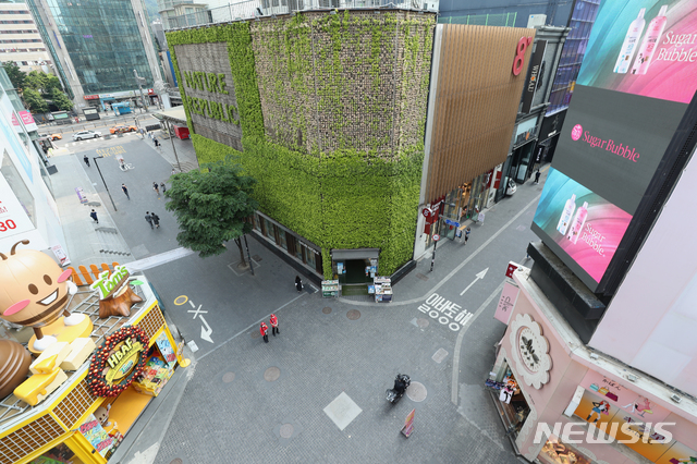 [서울=뉴시스] 중구 충무로1가 명동 '네이처리퍼블릭' 부지의 모습.&nbsp; 