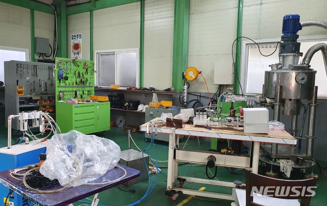 [창원=뉴시스] 홍정명 기자=경남도 민생안전점검과 특별사법경찰의 합동단속을 통해 적발된 개발제한구역 내 무단 용도변경 건축물 내부.(사진=경남도 제공) 2020.06.02. photo@newsis.com