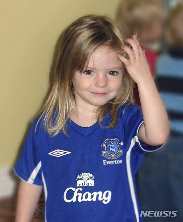 [AP/뉴시스]13년 전 포르투갈 휴양지에서 실종돼 세상을 떠들썩하게 했던 영국 3세 아동 매들린 매캔의 사진. 촬영 날짜는 알려지지 않았다. 2020.06.04.&nbsp; 