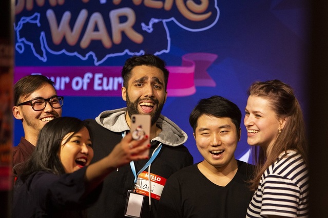 2조 매출 '서머너즈 워' 글로벌 6주년...'웨스턴' 시장 성과