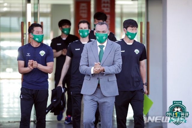 [서울=뉴시스]전북 조세 모라이스 감독 (사진 = 프로축구연맹 제공)