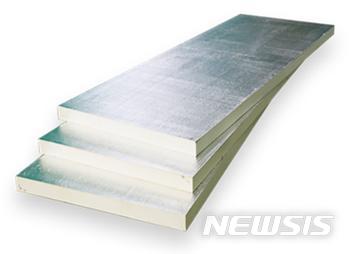 [진주=뉴시스] 준불연 경질 우레탄 폼보드.