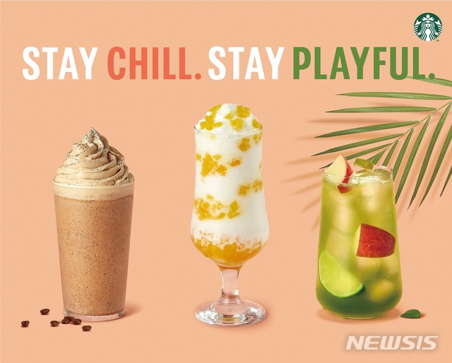 [서울=뉴시스]스타벅스 여름 음료 '더블 에스프레소 칩 프라푸치노' '애플망고 요거트 블렌디드' '스타벅스 라임 모히토 티’ (왼쪽부터) 
