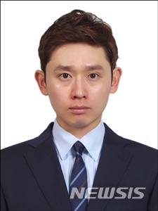 associate_pic