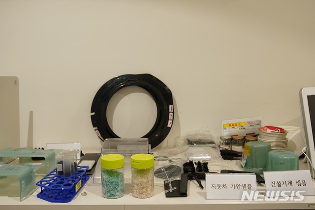 [서울=뉴시스] 장길남 대표는 뉴시스와의 인터뷰에서 "내가 만든 제품에 대해 시뮬레이션을 돌려보고&nbsp; 최소 1~2년 동안은 시장 나갔을 때 어떤 임팩트가 있을지 판단하고 사업을 하면 좋겠다"며"고 조언했다. 