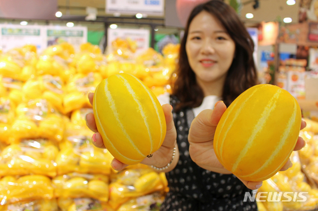 [성주=뉴시스] 성주 참외. (사진=뉴시스 DB)