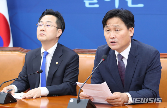 [서울=뉴시스] 김진아 기자 = 김영진 더불어민주당 원내총괄수석부대표가 12일 서울 여의도 국회에서 원구성 협상 관련 기자간담회를 하고 있다. 2020.06.12.&nbsp; bluesoda@newsis.com