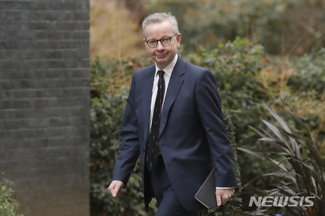 [런던=AP/뉴시스] 마이클 고브 국무조정실장은 12일(현지시간) 국민과 기업에 브렉시트 대비를 촉구하는 캠페인 '영국의 새 출발: 지금 떠나자 (The UK’s new start: let’s get going)'를 시작하겠다고 밝혔다. 2020.7.13.