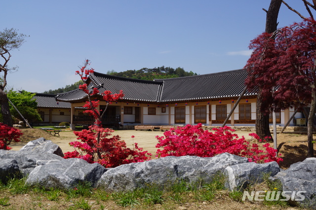 [안동=뉴시스] 한옥 체험을 할 수 있는 금당실마을. (사진=경북도 제공) 2020.06.14