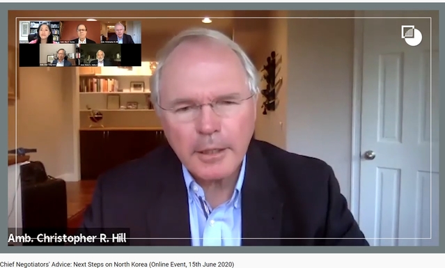 [서울=뉴시스]크리스토퍼 힐 전 6자회담 수석대표(전 국무부 차관보)가 15일(현지시간) 국제위기그룹(ICG)이 진행한 '수석 협상대표들의 조언: 대북 다음 단계' 화상 세미나에서 발언하는 모습. (사진=ICG 유튜브 계정 캡처) 2020.06.16.