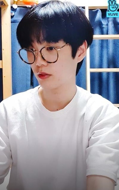 요한, '낙원' 스트리밍 추모물결…"다음 번엔 좋은 하룰 보내" 