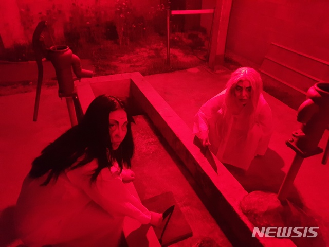 [울산=뉴시스]한여름 밤의 무더위를 한 방에 날릴 수 있는 '고래문화마을 공포체험'이 오는 19일부터 21일까지 3일간 울산 남구 장생포 고래문화마을 일원에서 펼쳐진다. 2020.06.17. (사진=울산 남구 제공)photo@newsis.com