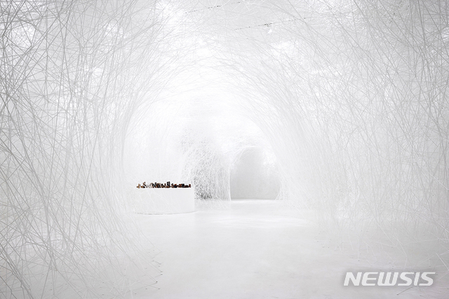 [서울=뉴시스] Chiharu Shiota Living Inside 2020. 사진=파라다이스아트 스페이스 제공