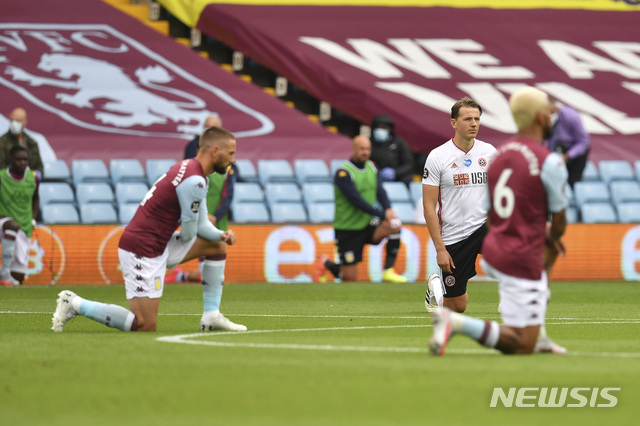 '인종차별 반대' 무릎 꿇기로 재개 알린 EPL 
