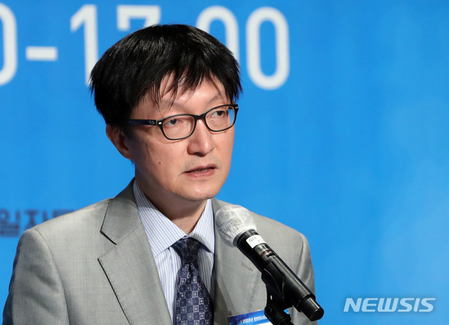 [서울=뉴시스] 전진환 기자 = 김흥종 대외경제정책연구원장. 2020.06.18. amin2@newsis.com