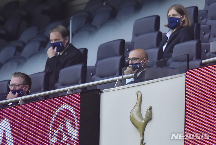 [런던=AP/뉴시스]토트넘의 다니엘 레비 회장. 2020.06.19.