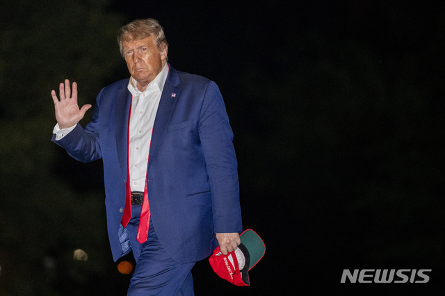 中환추스바오 편집장 "미국,자신감과 포용 잃어"