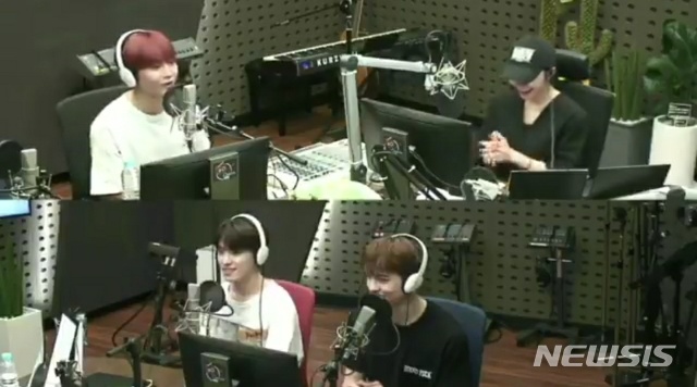 [서울=뉴시스] KBS 쿨FM '정은지의 가요광장'(이하 '가요광장')에 세븐틴 디노, 승관, 버논이 게스트로 출연했다. (사진 = KBS 쿨FM '가요광장') photo@newsis.com