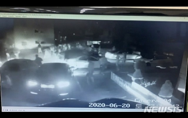 [김해=뉴시스] 김해서 외국인 집단 패싸움