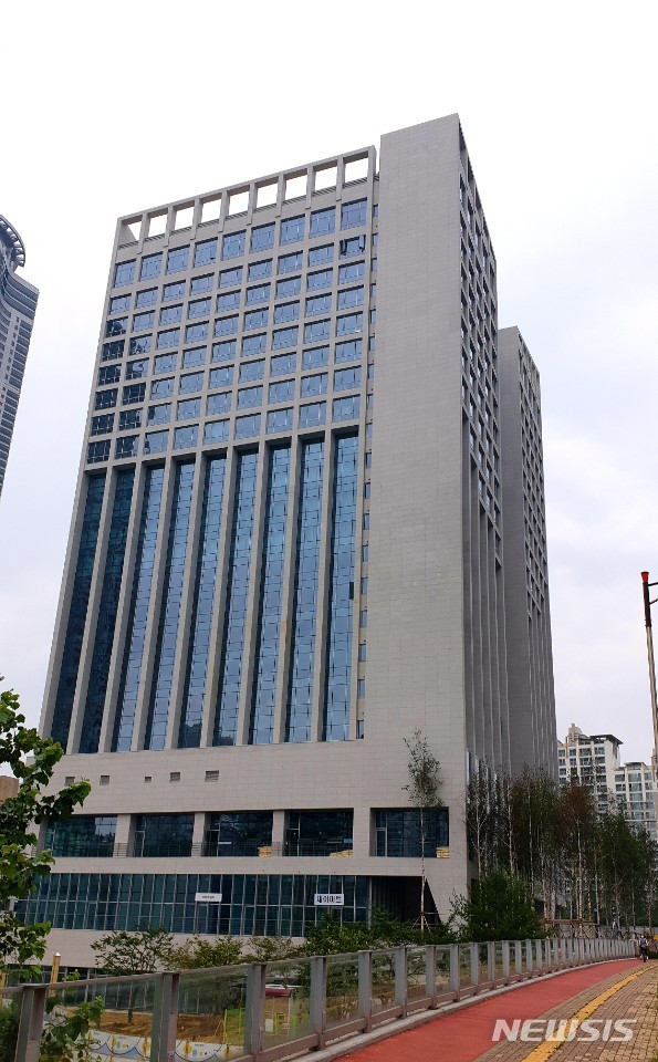 [화성=뉴시스] 경기 화성시 반송동 94 동탄 복합단지내 위치한 스타즈호텔 프리미어 동탄 전경 