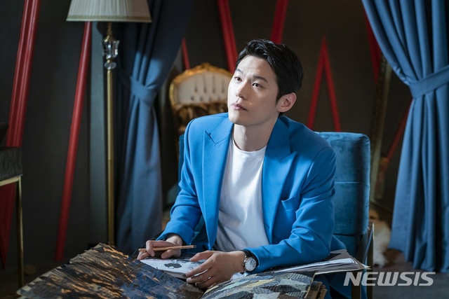 [서울=뉴시스]배우 이학주가 JTBC 월화드라마 '야식남녀' 종영 소감을 밝혔다. (사진=SM C&C 제공)