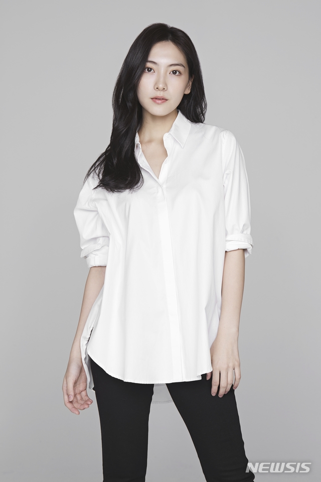 [서울=뉴시스]강지영. (사진=키이스트 제공)