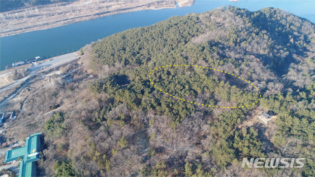 [서울=뉴시스]남동쪽 상공에서 바라본 조사대상지(사진=문화재청 제공)2020.07.06 photo@newsis.com