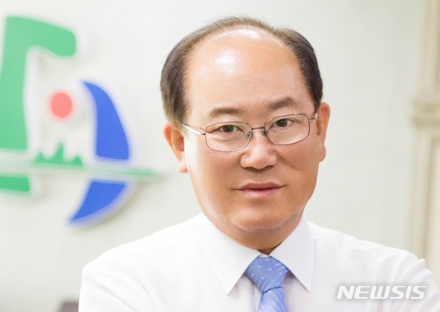 류한우 충북 단양군수