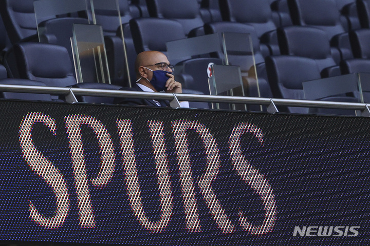 [런던=AP/뉴시스]토트넘 홋스퍼 레비 회장.2020.07.06.