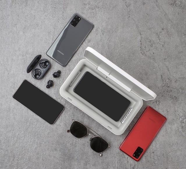 [서울=뉴시스] 삼성전자 무선충전 자외선(UV) 살균기.