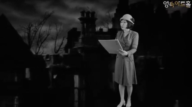 [서울=뉴시스] 신영숙 혼자하는 레베카. 2020.07.08. (사진 = 유튜브채널 영숙아트홀 캡처) photo@newsis.com 