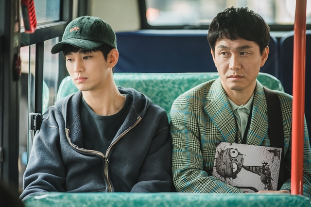 [서울=뉴시스] tvN 주말극 '사이코지만 괜찮아' 속 김수현, 오정세 (사진 = tvN) 2020.07.09. photo@newsis.com