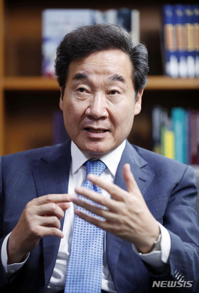 [서울=뉴시스] 최동준 기자 = 당대표 출마를 선언한 이낙연 더불어민주당 의원이 9일 서울 여의도 국회의원회관에서 뉴시스와 인터뷰를 하고 있다. 2020.07.09.&nbsp; photocdj@newsis.com